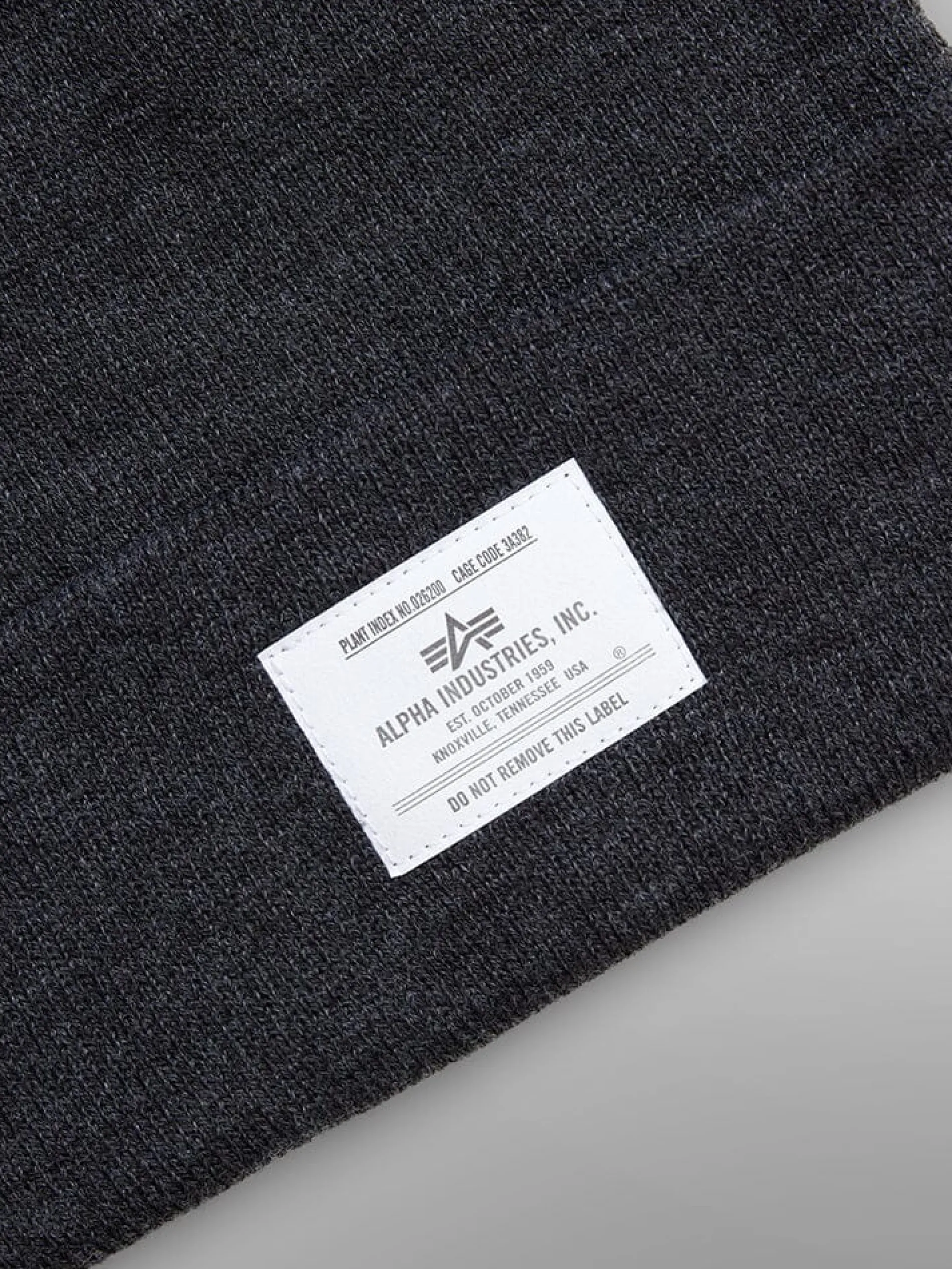 ESSENTIAL BEANIE