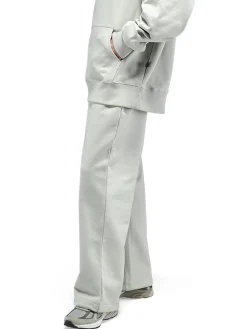 ESSENTIAL FRENCH TERRY SWEATPANT