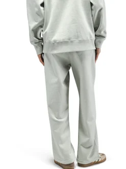ESSENTIAL FRENCH TERRY SWEATPANT