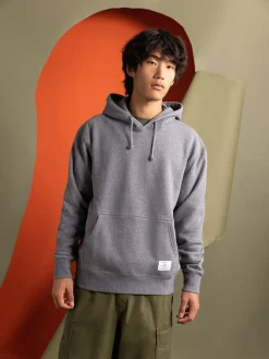 ESSENTIAL HOODIE