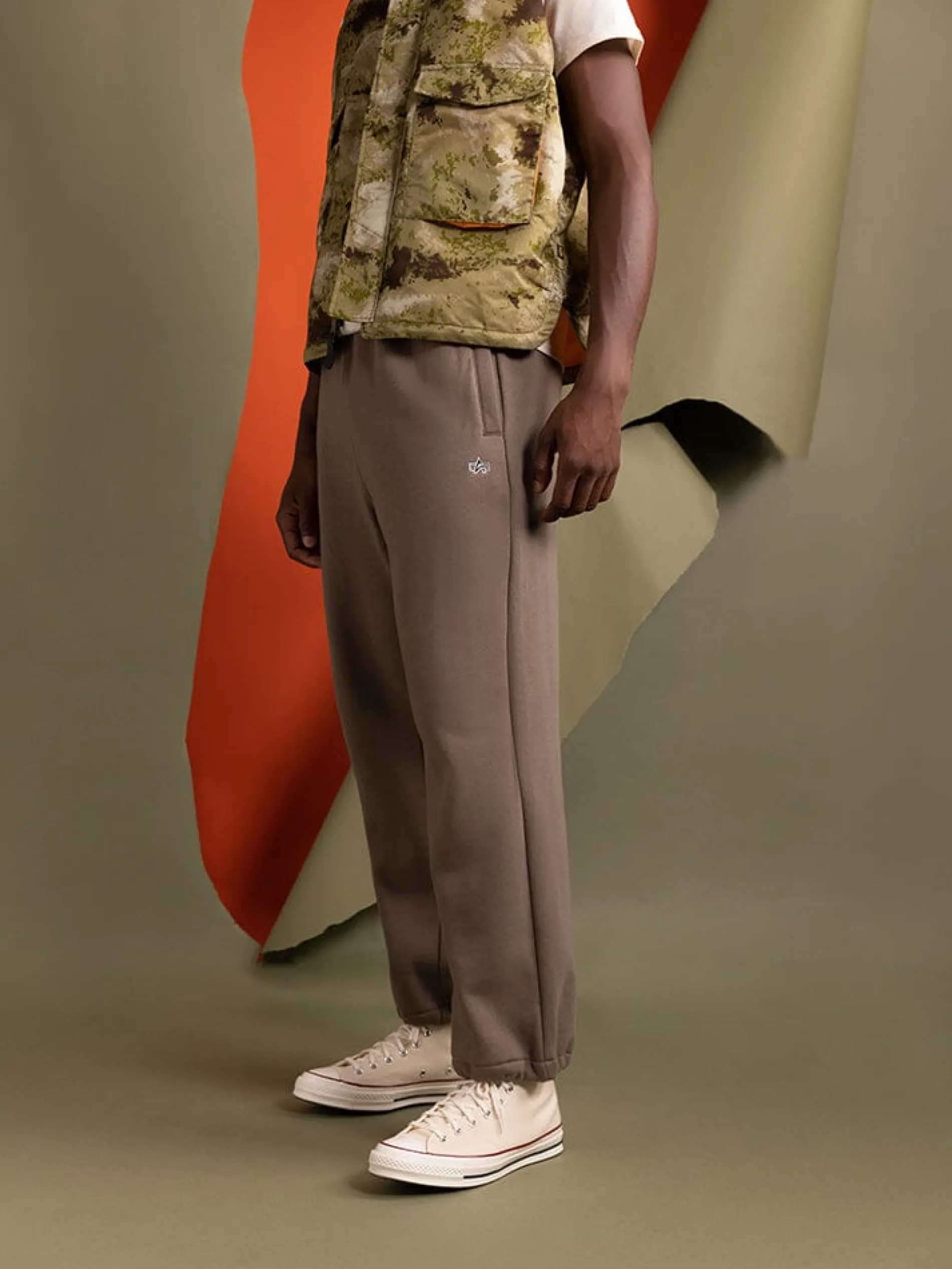 ESSENTIAL SWEATPANTS (COYOTE BROWN)