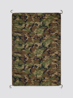 QUILTED BLANKET
