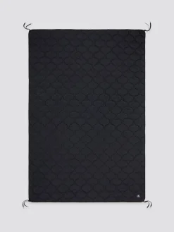 QUILTED BLANKET