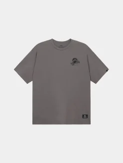 RELAXED EYES ON THE PRIZE TEE