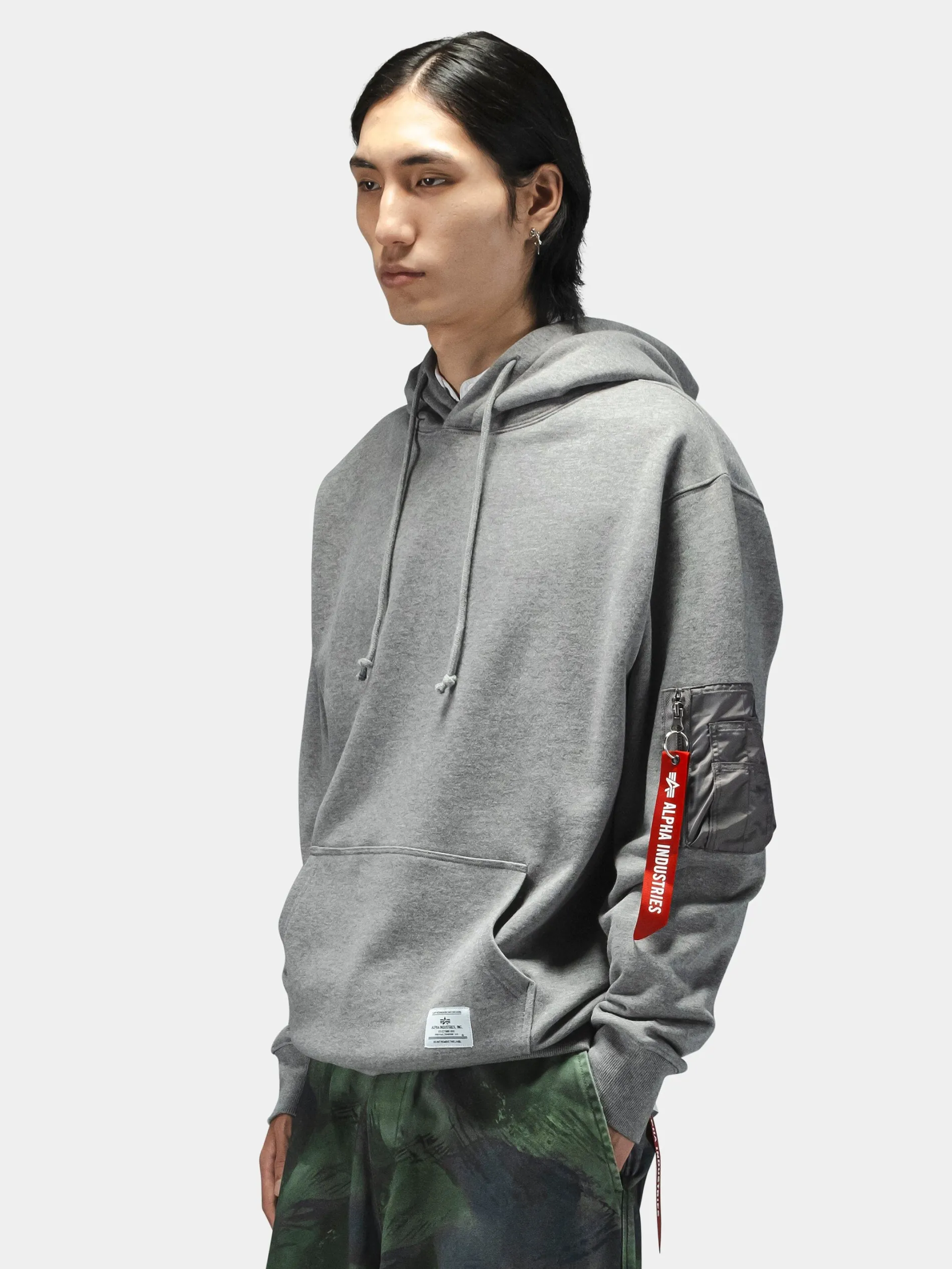 UTILITY POCKET HOODIE