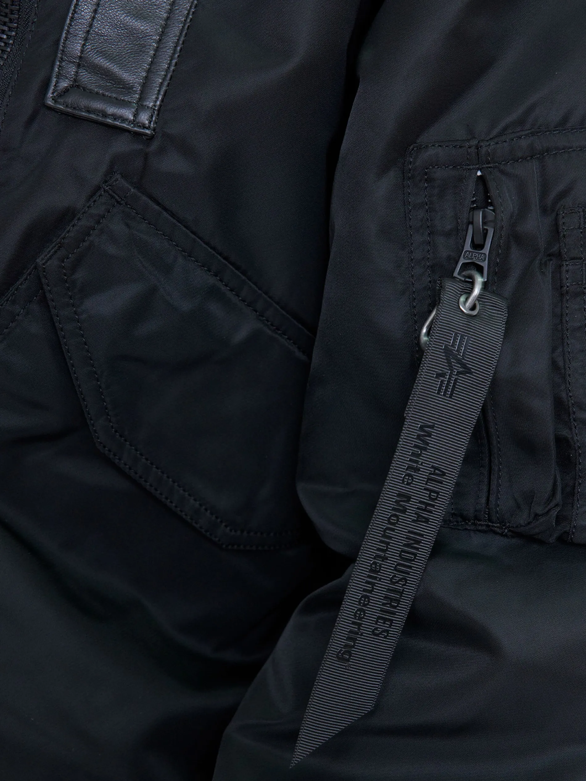 WHITE MOUNTAINEERING X ALPHA FLIGHT JACKET
