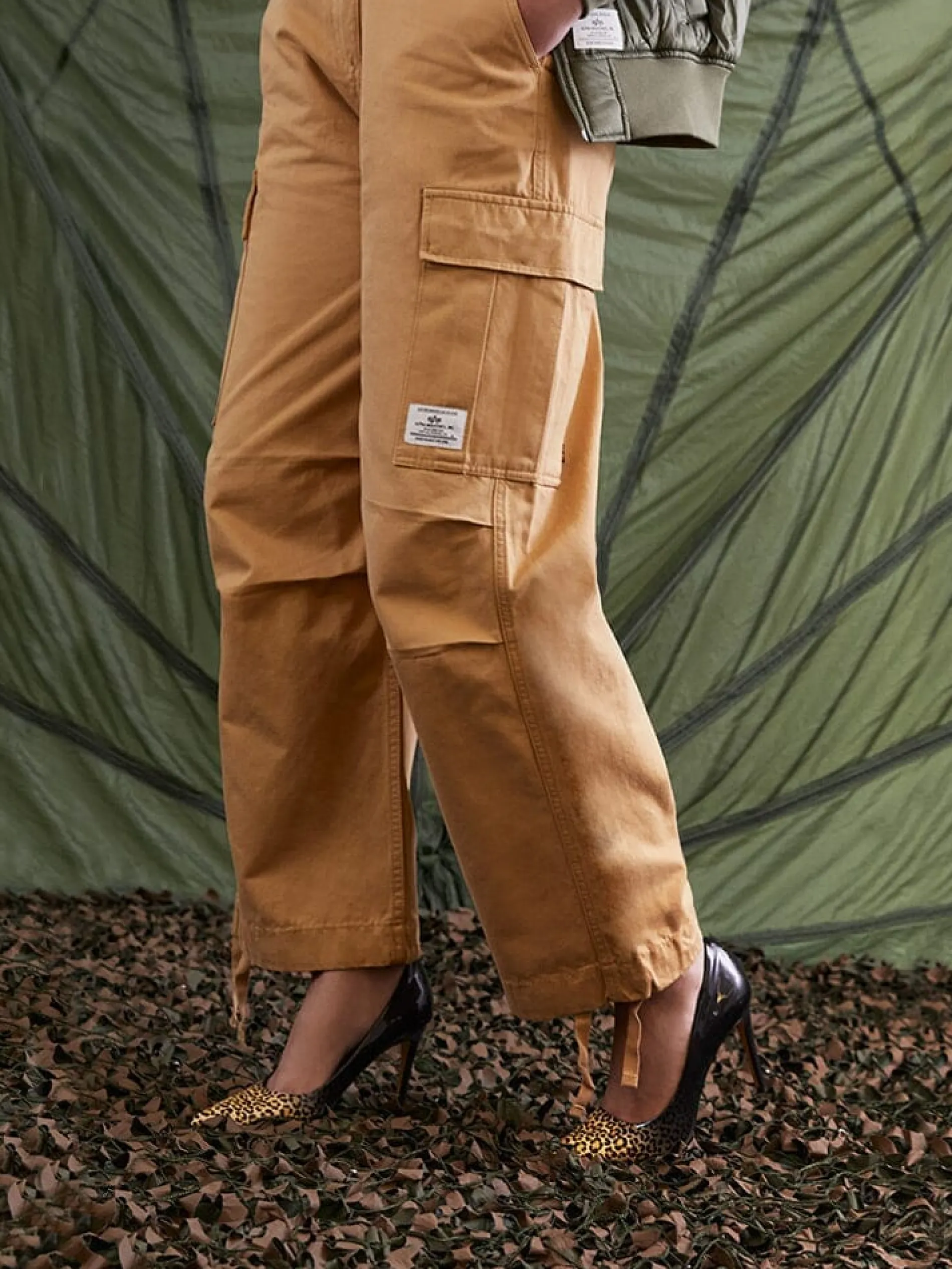 WOMEN'S M-65 CARGO PANT (BRONZED BROWN)
